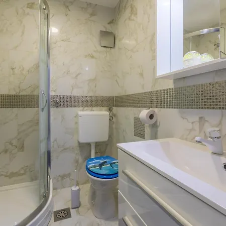 Kotvica * Selce