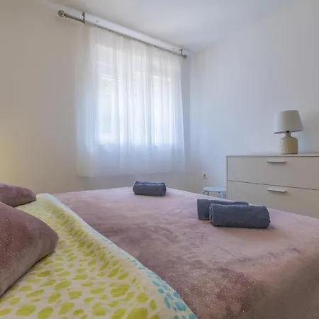Apartment Kotvica *