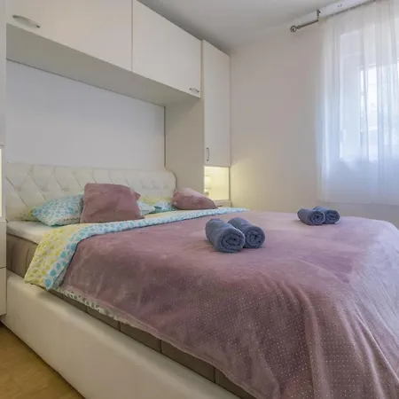 Apartment Kotvica *